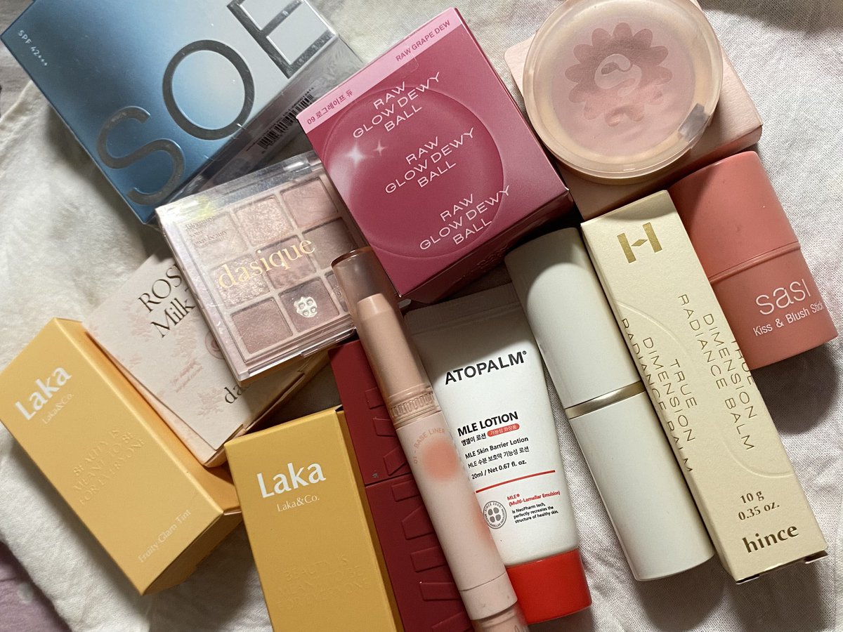 Nininiiiiiiiiin's tweet photo. ส่งต่อคสอ มือ1 มือ2 🎀
ค่าส่งเหมา45 รีโพสต์ลด5฿
ลงเลยยยยย 👇🏻
#ส่งต่อเครื่องสําอาง #ส่งต่อคสอ #ส่งต่อคสอมือ2 #ส่งต่อคสอมือสอง #Hince #Supermom #Meilinda #Soe #Sasi #Maybelline #Atopalm https://t.co/NCtqPtHP1z