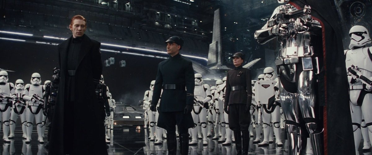 SCentralized's tweet image. Love the framing in this shot of the Supremacy&apos;s hangar. Steve Yedlin&apos;s shot variety is so welcome in SW.