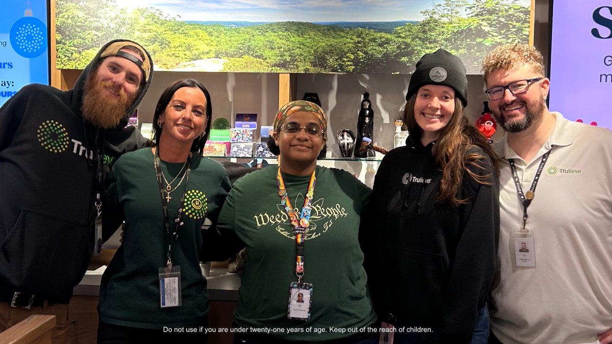 This season is all about gratitude—and we’re thankful for YOU, Bristol.💚 Did you celebrate with us this GREEN WEDNESDAY? Don't miss out on our daily deals!! Get them here: spr.ly/60187q6ag