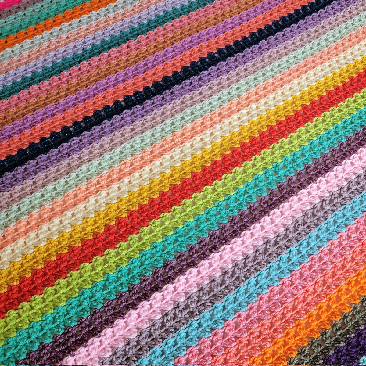 Crochetmelovely's tweet image. Free pattern from me: Hazy MelodyAfghan! Video tutorial on my YT channel. Full pattern and step by step photo tutorial on my blog! Pick your fav way to learn! 🌈🔥💖
.
#yarn #crochet #freepattern #crochetpattern #youtube