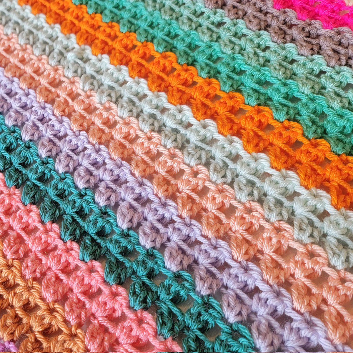 Crochetmelovely's tweet image. Free pattern from me: Hazy MelodyAfghan! Video tutorial on my YT channel. Full pattern and step by step photo tutorial on my blog! Pick your fav way to learn! 🌈🔥💖
.
#yarn #crochet #freepattern #crochetpattern #youtube