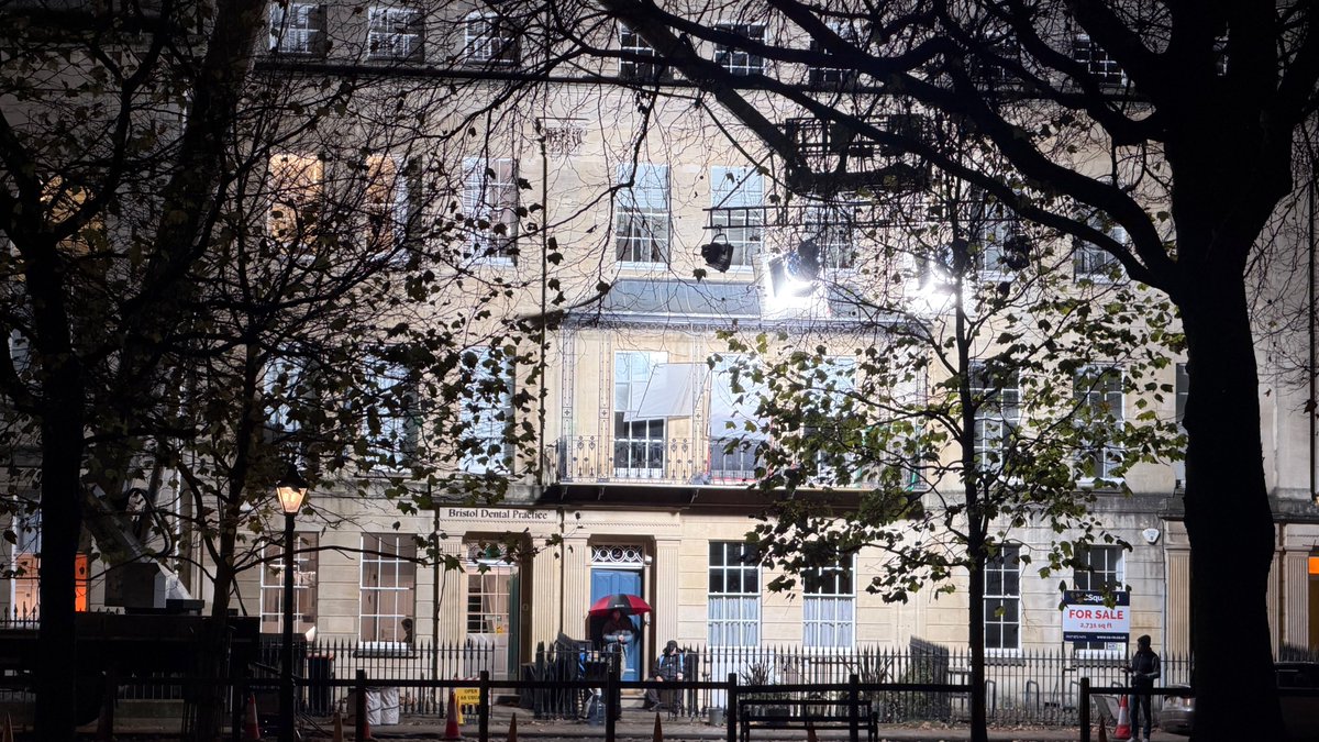 bristol_filming's tweet image. Buccaneer Media filming series two of "The Crow Girl" for Paramount+ in a private property on Queen Square.  Wednesday, 26th November, 2025.  #bristol #filming #crewloc