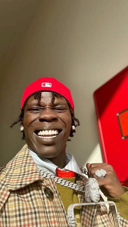 Seyi Vibez's "FUJI MOTO" debuts at #10 on the Billboard World Albums chart
X
- It marks his second-highest charting project, next to "Children of Africa" (#8).