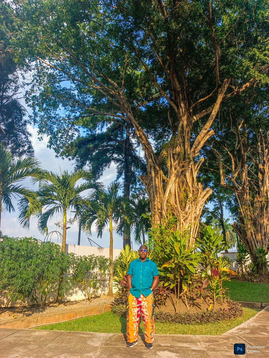 Sokoto Palazzo from @official02wears IG
DM me for yours today my people 😎🙏