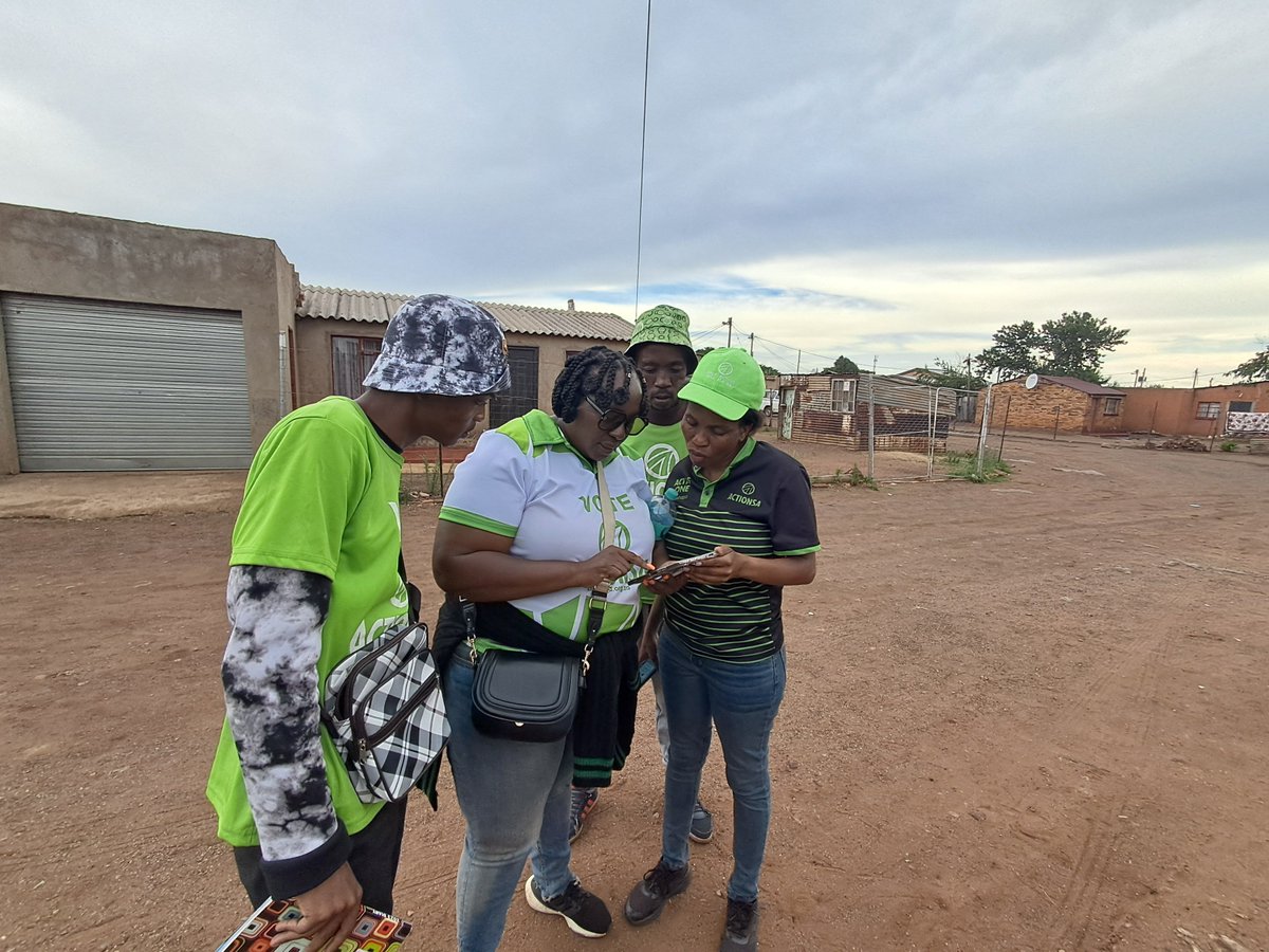 ActionSA_MC's tweet photo. Successful resident mobilisation in Ward 10 Merafong! οΏ½οΏ½οΏ½π
#LetsFixWard10 https://t.co/WmoinrtpWP