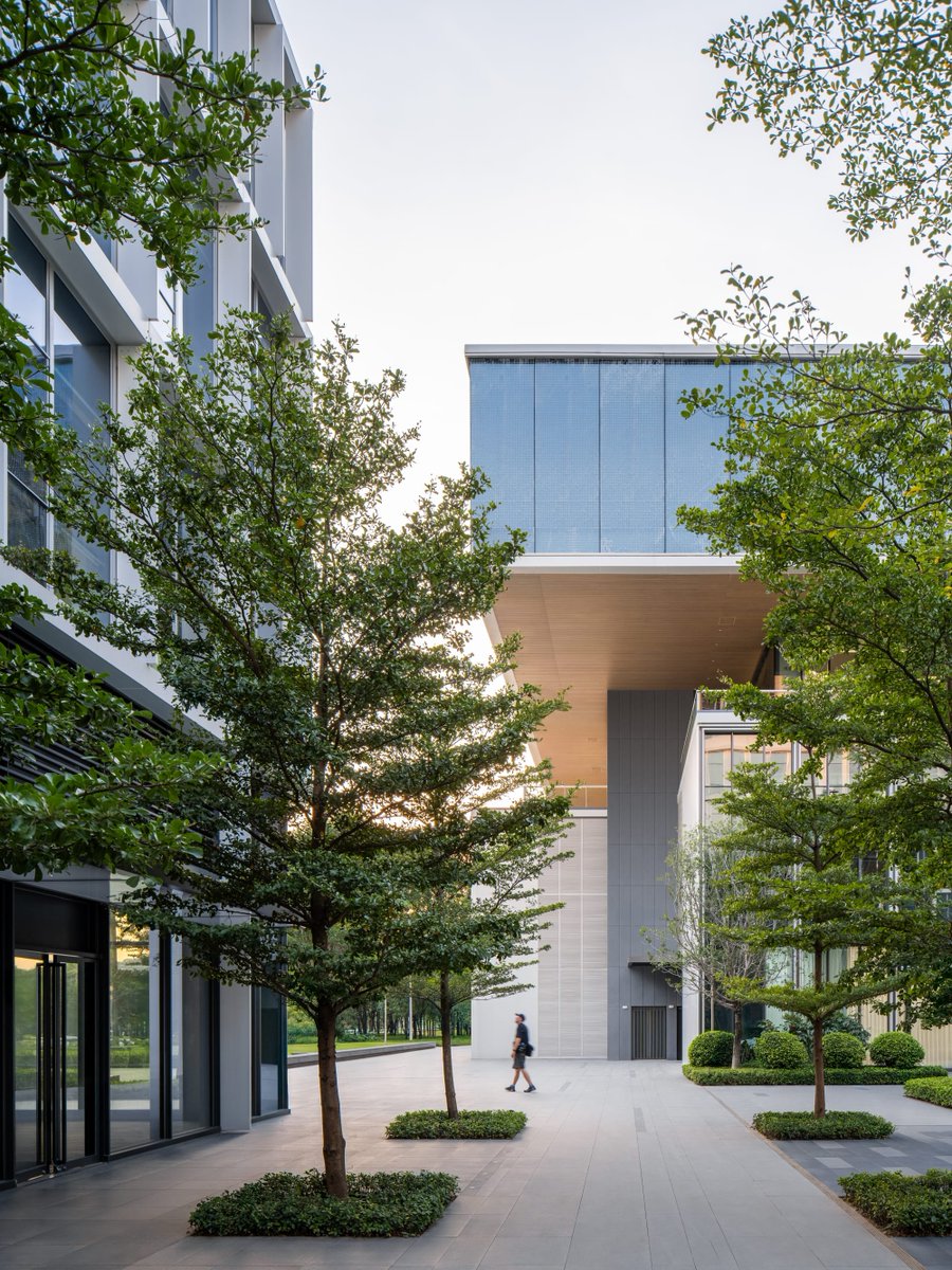 archinect's tweet image. The Culture Shift by Superimpose Architecture 📸 CreatAR #ArchinectProjects
 
Project details at archinect.com/firms/project/…