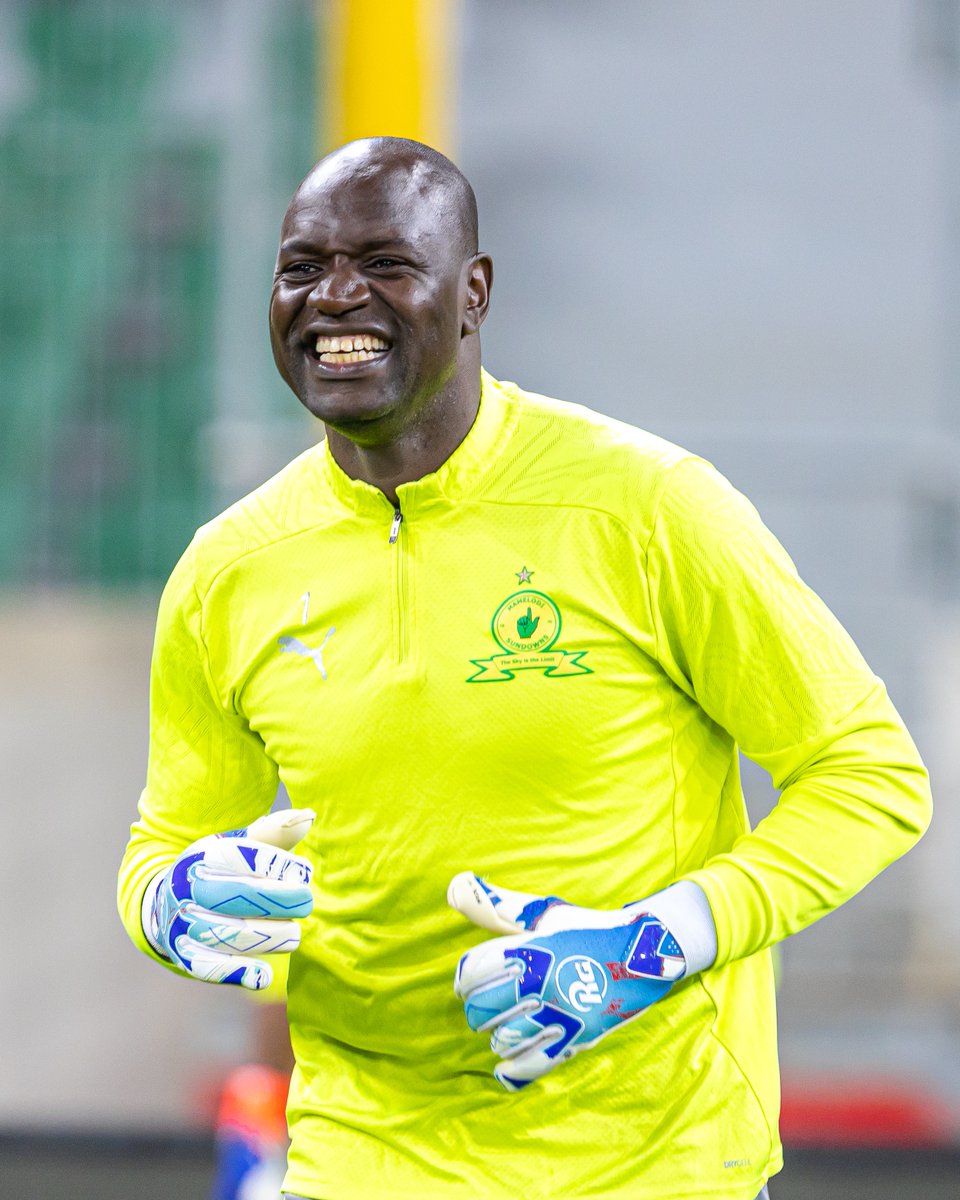 Straight to work in Algeria. 🇩🇿

Sharp, focused, and settling into rhythm. 🙌

#Sundowns #TotalEnergiesCAFCL #AreyengMasandawana