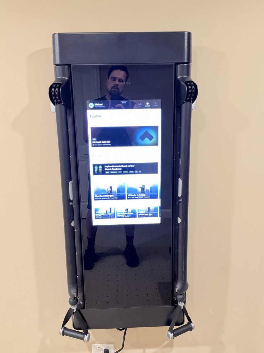 Thankful for so much that has come from my <a href="/veefriends/">VeeFriends</a> journey but want to do a special callout for Gift 14.5 from the #GiftGoat drop where all 555 goats got a free <a href="/tonal/">Tonal</a> 

Just an awesome gift and a sign I think of utility still to come

💚🐈‍⬛