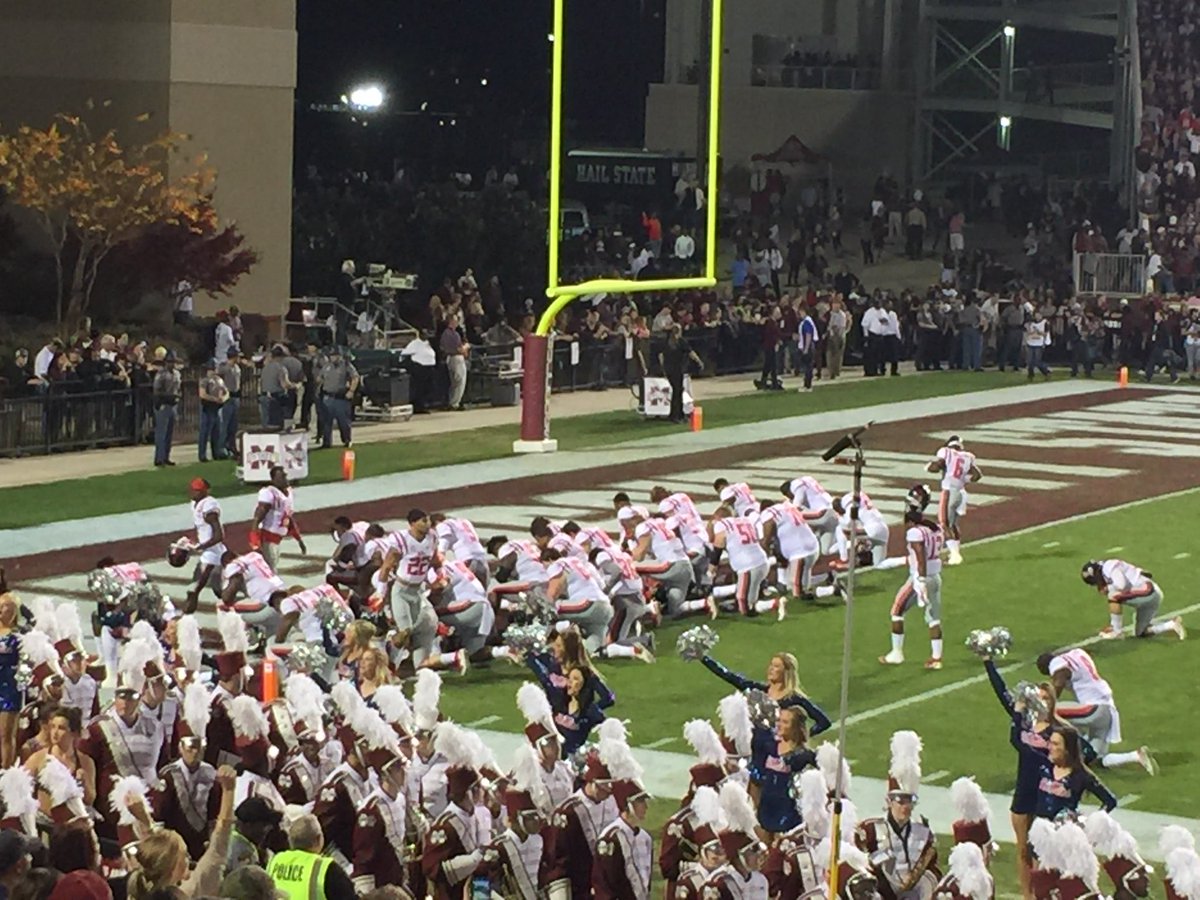 partypruden's tweet image. Be there Friday, invade Wade! Hotty Toddy 🔴🔵 @OleMissFB