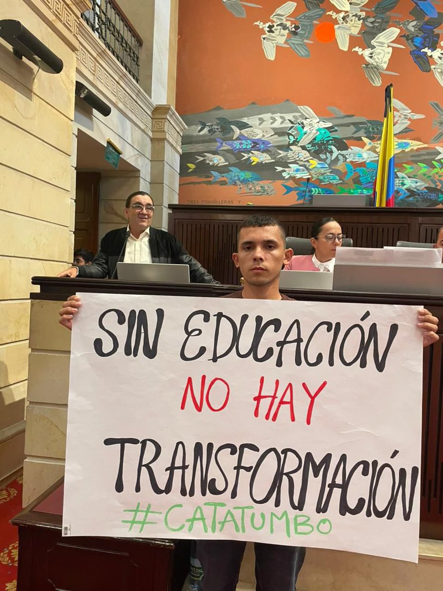 JairoComunes's tweet image. La Universidad del Catatumbo es justicia y futuro: educación para la paz en territorios olvidados. ✊ #UniversidadDelCatatumbo #EducaciónParaLaPaz