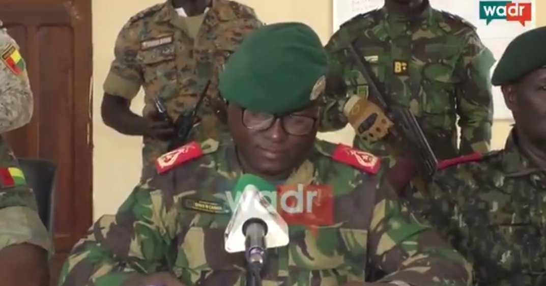 PugnaInter's tweet image. 🇬🇼 | Golpe de Estado en Guinea-Bissau

Militares anuncian haber tomado el control total del país tras las elecciones generales del domingo, suspendiendo el proceso electoral y cerrando las fronteras.

El actual presidente ha sido detenido.