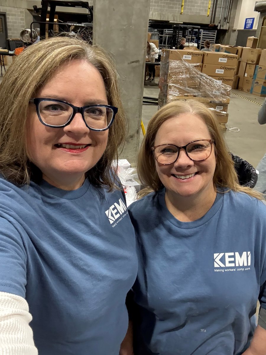 KEMIworkerscomp's tweet image. Members of the Claims team volunteered with One Church today at the Appalachian Wireless Arena in Pikeville to slice and package desserts in preparation for feeding the community tomorrow. Such a “sweet” day of serving others. 🍰 #worksafe #volunteer #giveback #serveothers