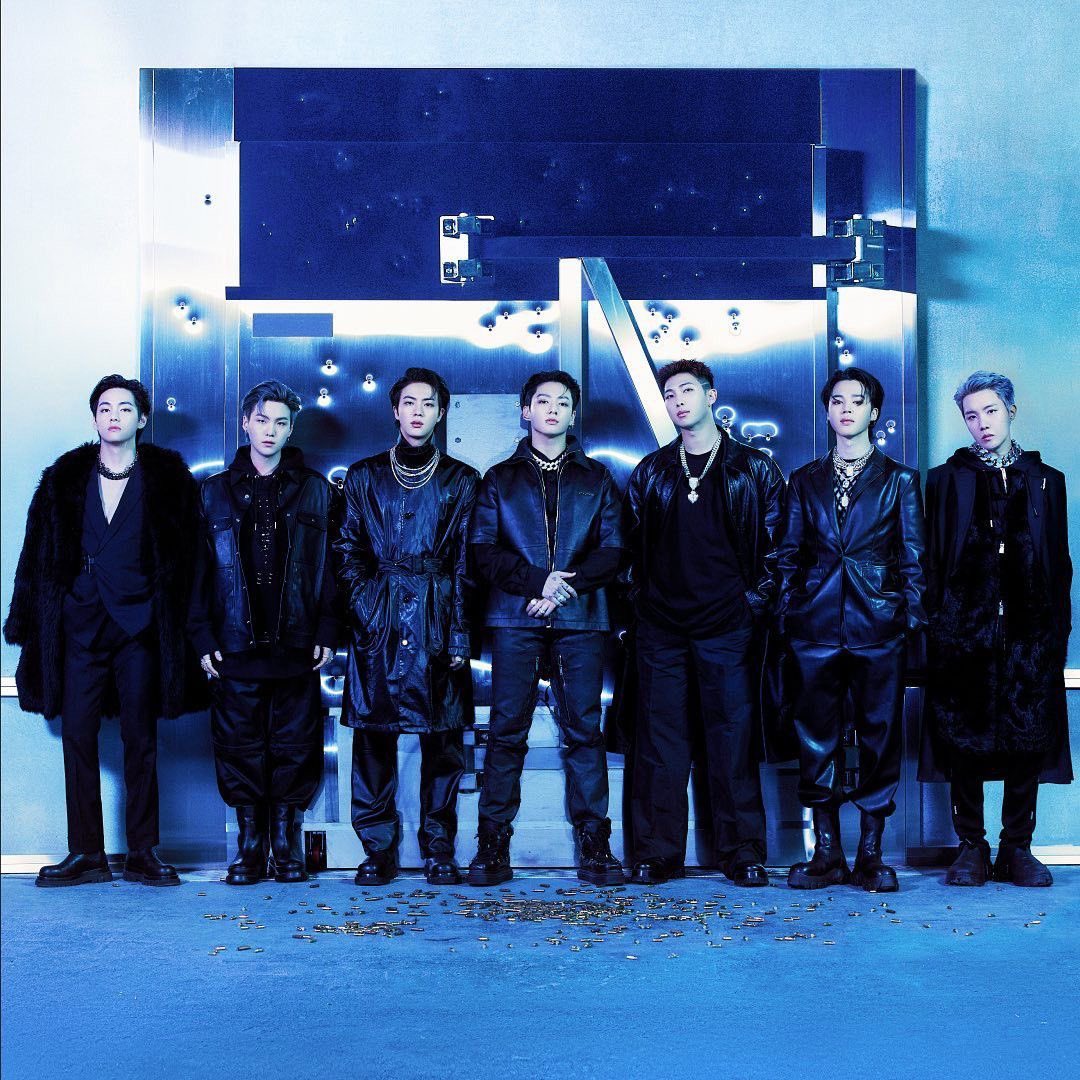 jeaykay's tweet image. Despite new releases, ‘Proof’ by @bts_bighit, an album released in 2022, is once again the most streamed K-pop album, surpassing ‘Do It’ by @Stray_Kids.