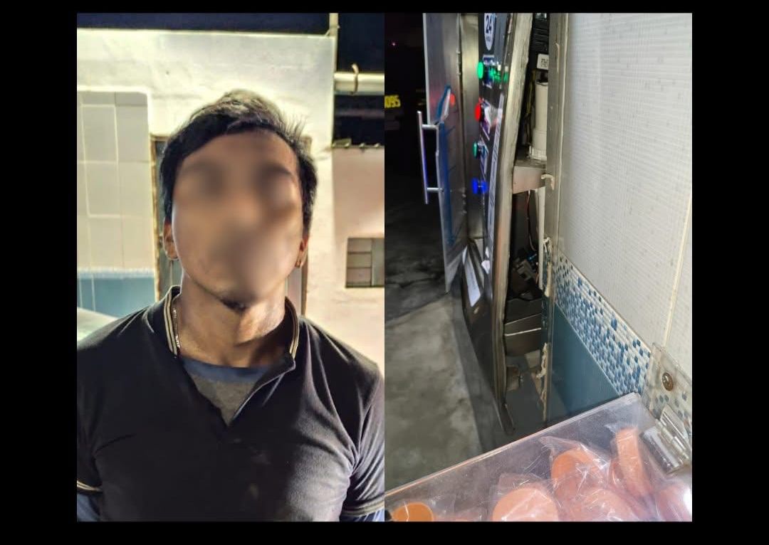 ElMomentoOfic's tweet image. #Ahora 🔴 Detiene #SSP a hombre por dañar dispensador de agua en el Periférico de #Mérida:  Fue sorprendido mientras intentaba forzar la gaveta de dinero de un dispensador automático de agua en el km 13.5 del Periférico. Otro sujeto que lo acompañaba logró huir. El detenido,…