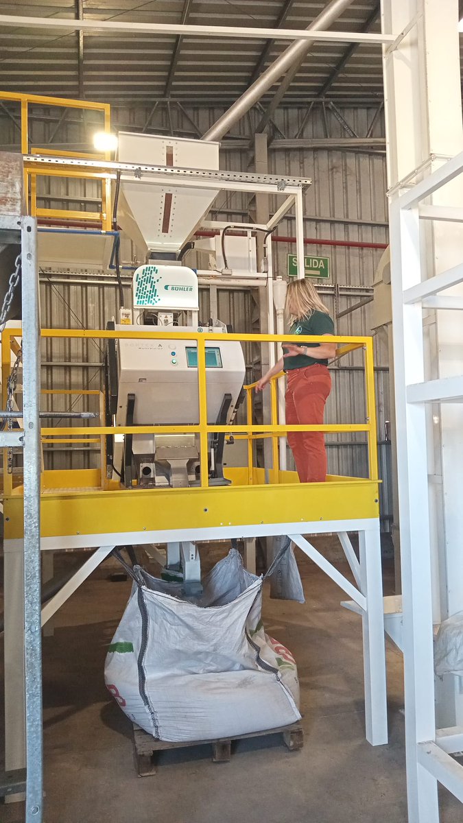 Segundo día del último encuentro presencial de las clases de la Especialización en Ciencia y Tecnología de Semillas. Hoy visitamos la planta de LEBU, gracias por recibirnos fue una jornada súper enriquecedora 🌱

<a href="/UFPel/">Universidade Federal de Pelotas</a>