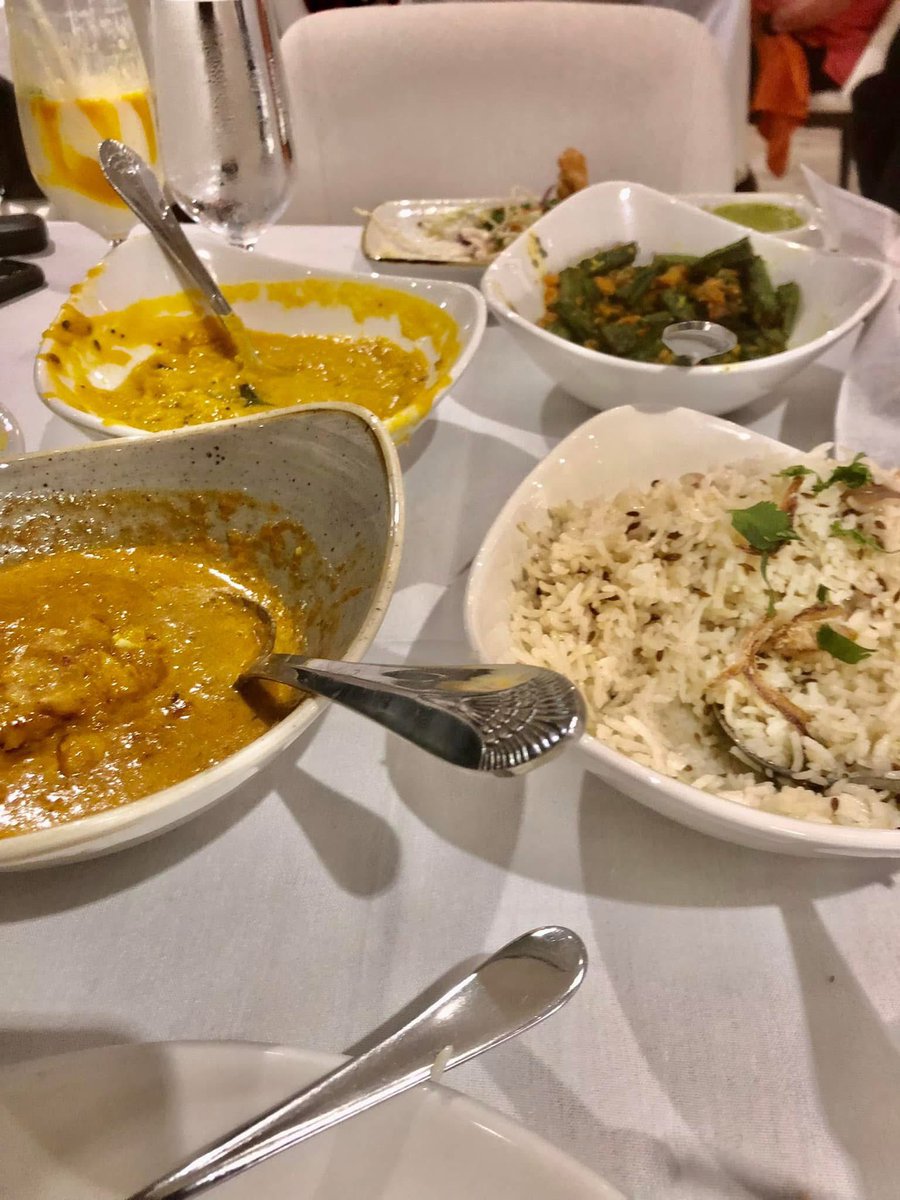 RachnaDar's tweet image. In a musafer restaurant for lunch. Yummy food and beautiful decorations.     #picoftheday    #BlessedAndGrateful   #Happiness     #Gratitude     #LunchBreak