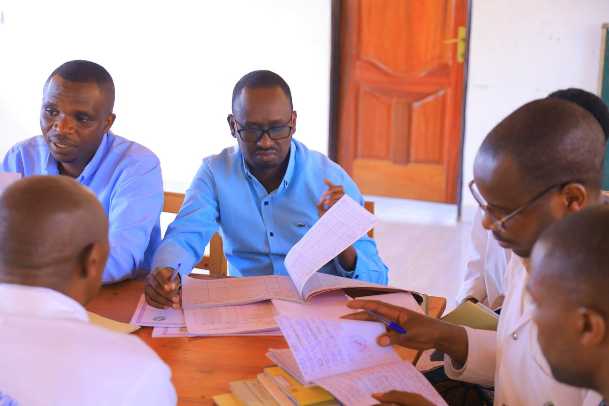 MINEDUC ku bufatanye na <a href="/RwandaLocalGov/">Ministry of Local Government | Rwanda</a> irimo gukora ubugenzuzi mu mashuri ku myigire n’imyigishirize. Ni igikorwa kirimo gukorerwa mu turere twose tw’igihugu kuva ku wa 18 kugeza ku wa 29 Ugushyingo 2025.

Ubu bugenzuzi bukorerwa mu mashuri yose yakira abanyeshuri ba S1 na S4,