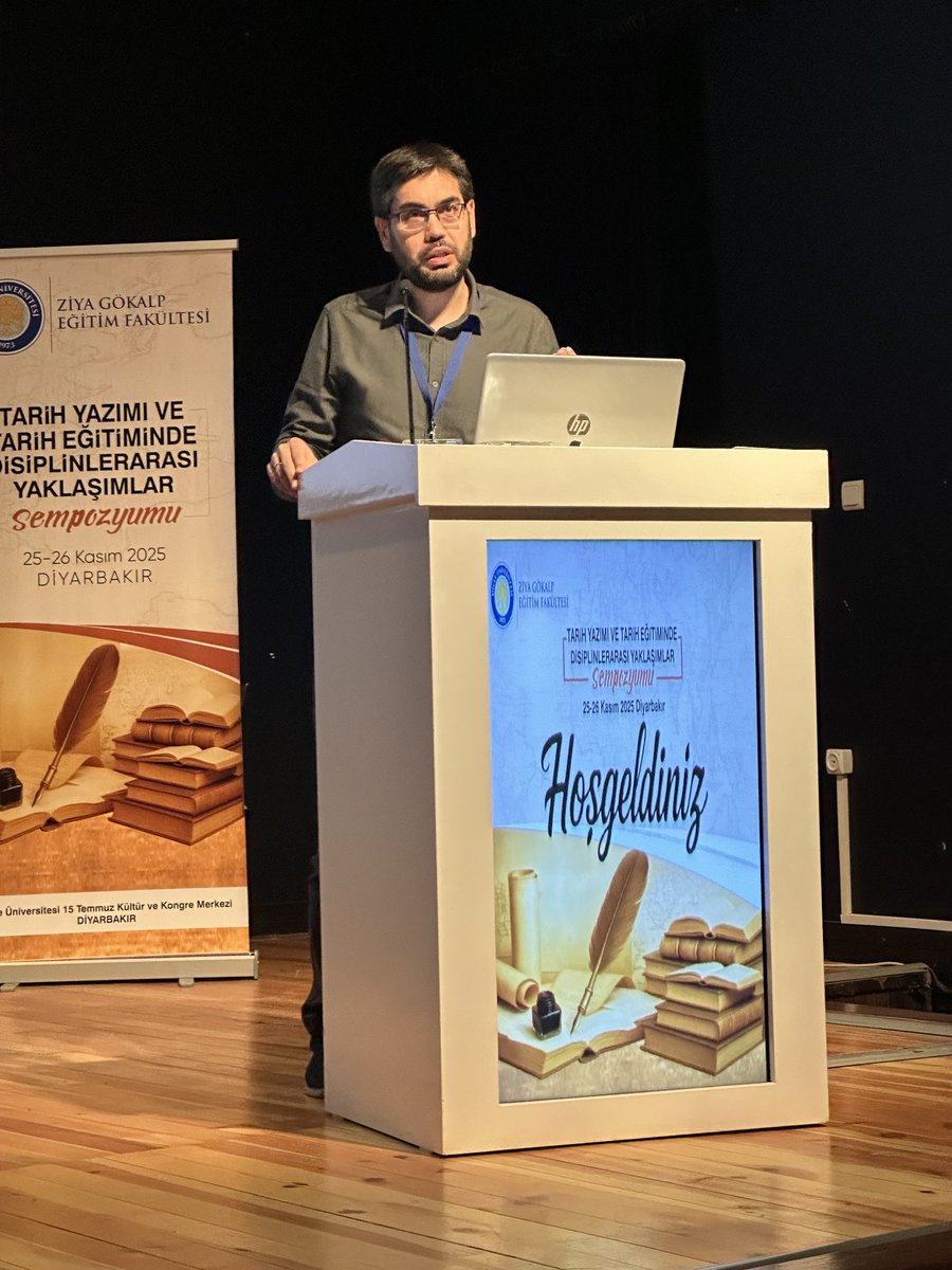 Dicle Üniversitesinde tarihyazımı ve eğitimine dair düzenlenen sempozyum kendi adıma çok zenginleştiriciydi.
"Disiplinlerarası" kavramının hakkını ziyadesiyle veren bir akademik program oldu.

Müstesna evsahiplikleri için başta <a href="/veyselgurhann/">Veysel Gürhan</a> hoca olmak üzere organizasyonda emeği