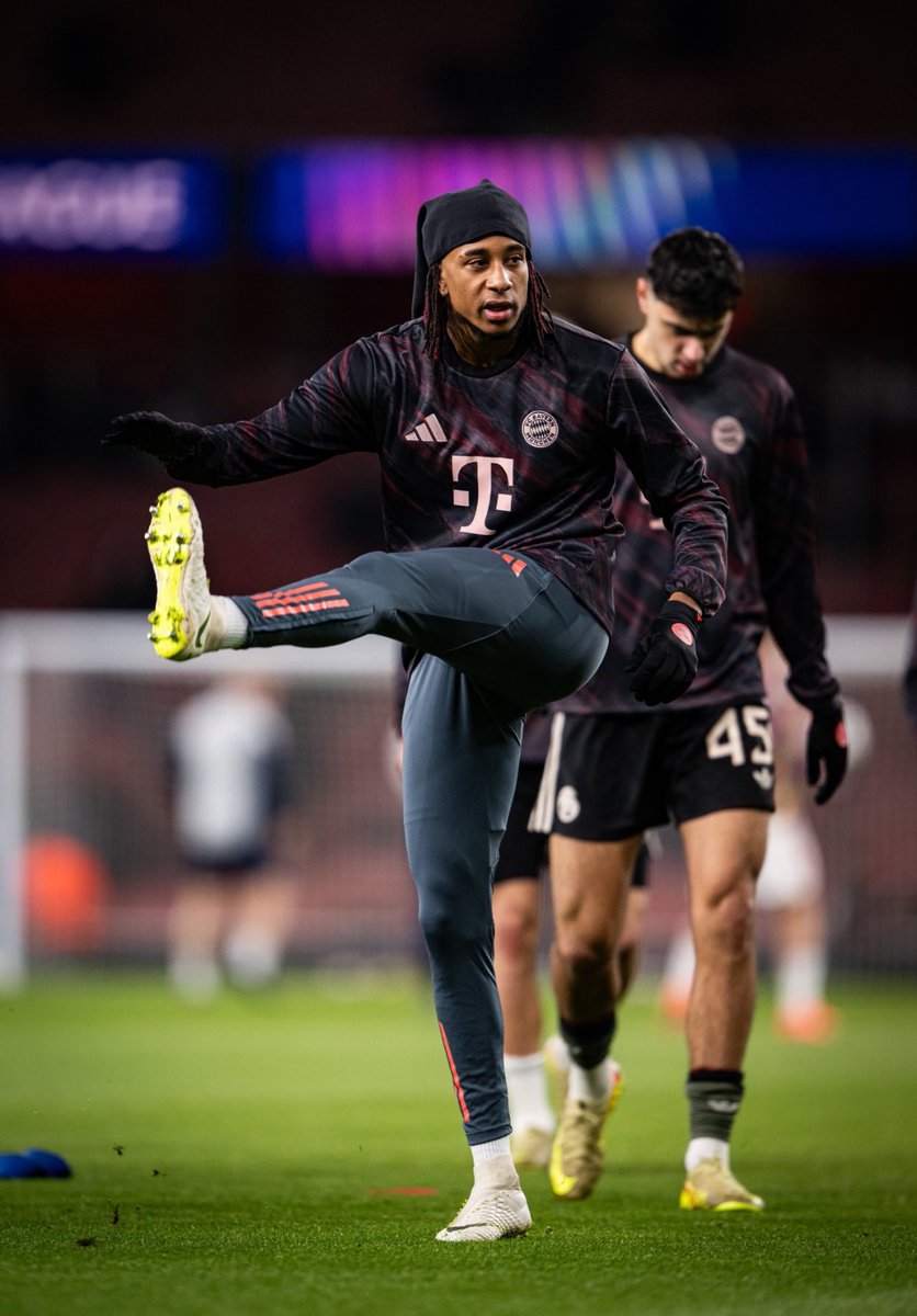 OliseWorld's tweet photo. 📸 Warm-up  #FCBARS #UCL https://t.co/NGDNDxZQXG