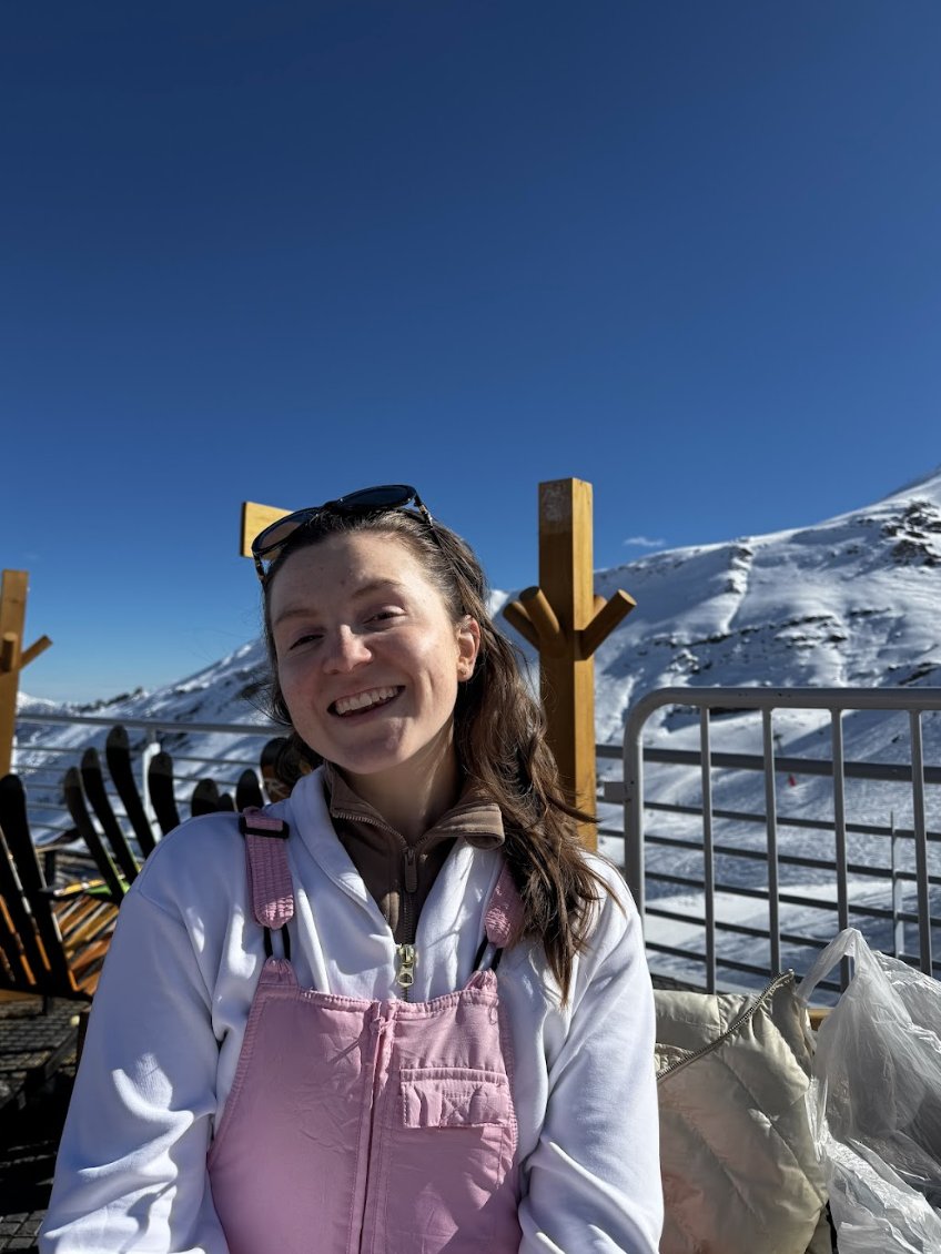 I used to look at everyone else's business and think I was doing it wrong.

They had huge teams. I was running lean.

They posted videos. I focused on text content.

They ran paid ads. I went all-in on organic.

And I kept thinking: "Maybe I should do what they're doing."

Here's