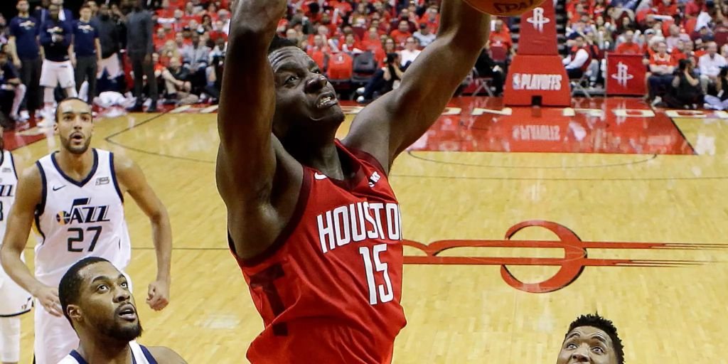 DocsProps's tweet image. 11/26 - Play #6
Rockets @ Warriors
🏀NBA🏀

1u - C. Capela (HOU) o6.5 REB (-104 DK)
Currently +102 FD

SNEAKY SNEAKY!!🐍

At first glance this looks iffy with Capela only going over in 3/14 (21%) this season while averaging just 4.21 REBs (4 MED) on 7.5 chances. However, tonight…