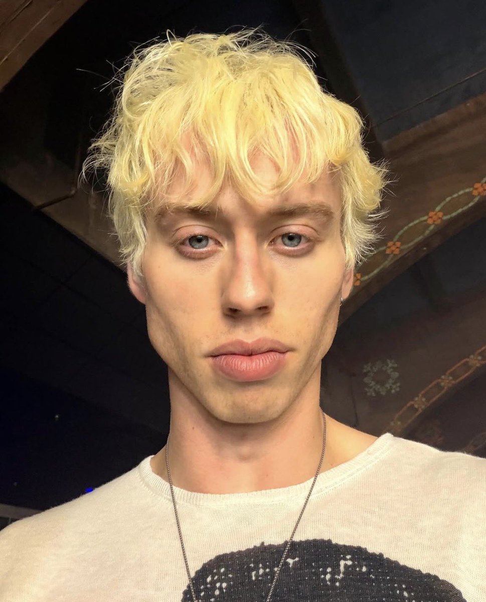 Taegan tweet media
