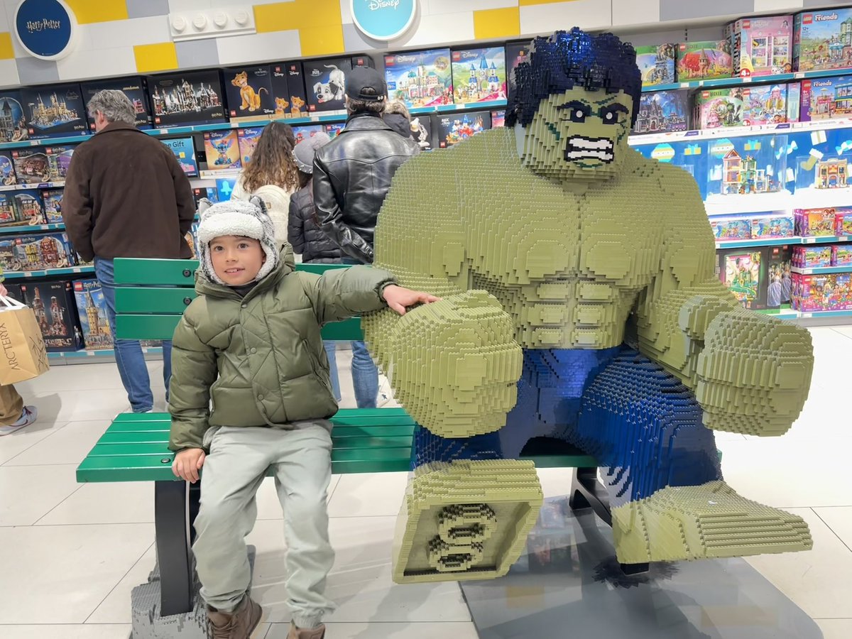 KatrinaCampins's tweet image. LEGOS are awesome. 😆♥️

@LEGO_Group 💙

#lego #NYC #momlife #boymom #legosNYC #moments #mom #kids #kidsfun #kidsstylishoutfits #kidsfashion #kidsclothing #toys #toystore #toyart #ootd #zara #boymomlife