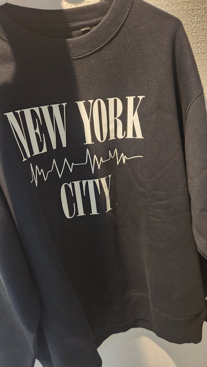 hana_fanta9_fam's tweet image. GUのメンズコーナーでNYCトレーナー見つけて即買いしたꉂ🤣𐤔

 #STARGLOW
 #RUI
 #THELASTPIECE
 #BMSGTRAINEE
 #RYOTO
 #今日からNYCバイブス
@starglow_bmsg