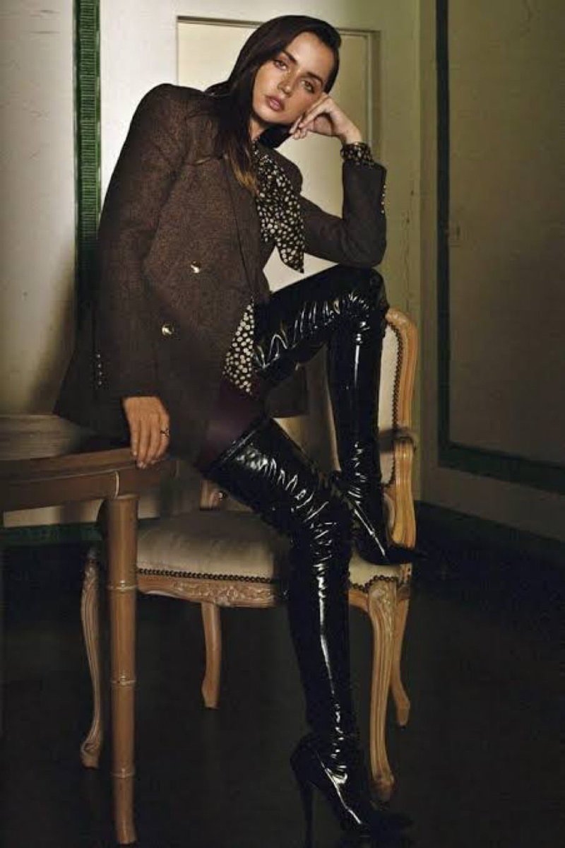 I have a new OF it’s called Mistress Ana for you boys that want to worship your queen like a god 😈😈😈😈😈😈😈😈😈😈😈