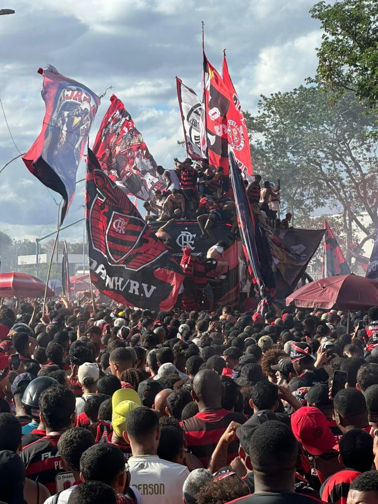 outofcontextCRF's tweet image. 