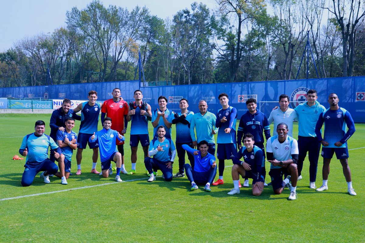 CruzAzul's tweet photo. Equipo ganador 🥇🏆 https://t.co/0FyrazpVFI