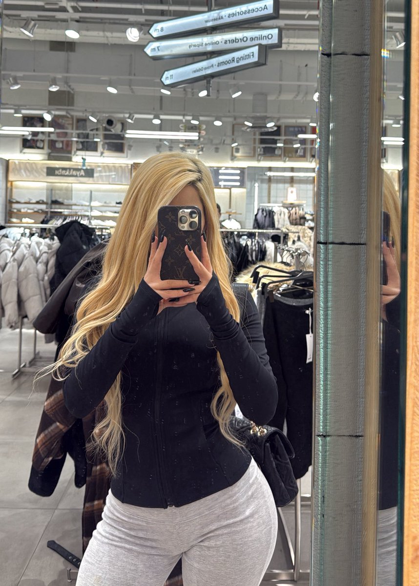 İnce belli kızlara selam olsun🩷