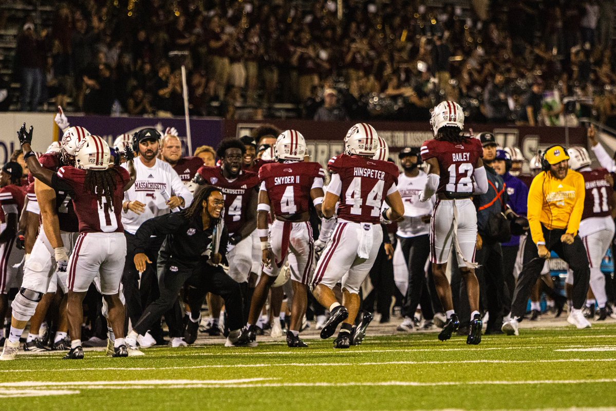 dd_snyder's tweet image. 