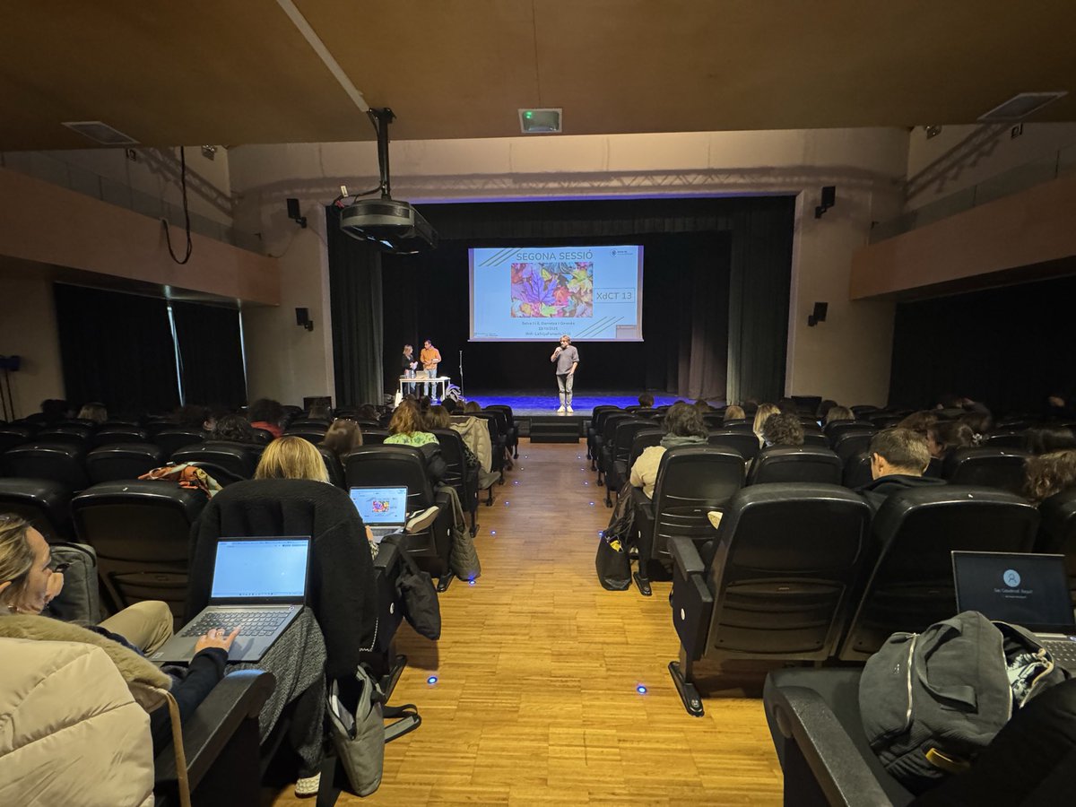 se_selva2's tweet photo. Segona sessió de la #xarxadecompetències a #Girona on hem treballat l’avaluació formativa i hem analitzat informes. #xarxa13 @crpselva1 @crpgirones @crpgarrotxa @xarxaCb https://t.co/4159jqUcQM