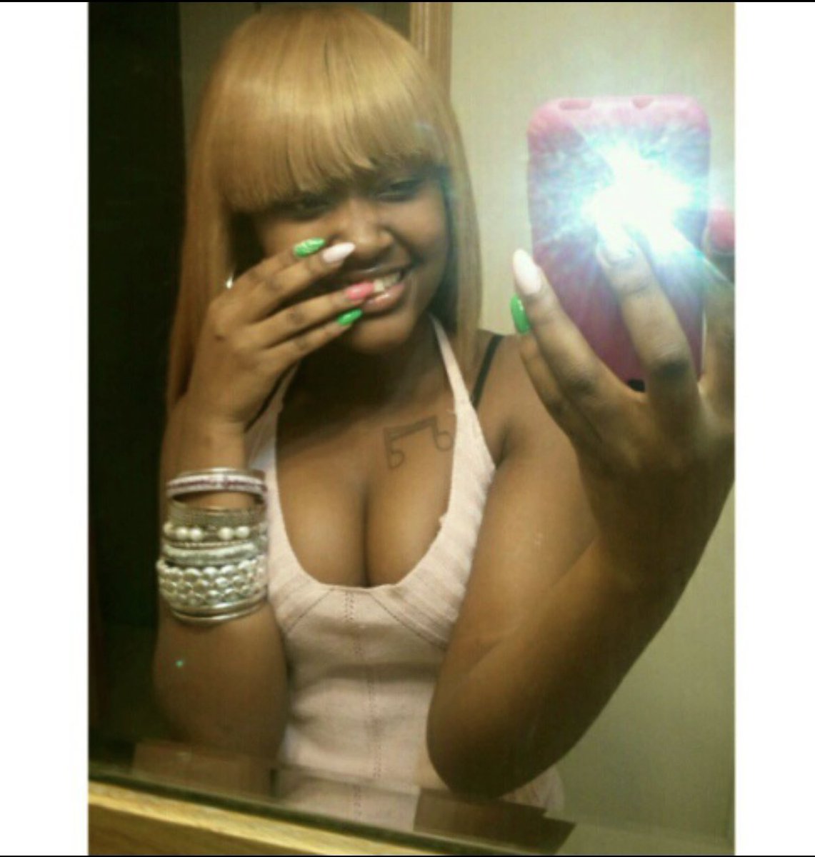 CupcakkeUbdates's tweet image. Cupcakke 2013