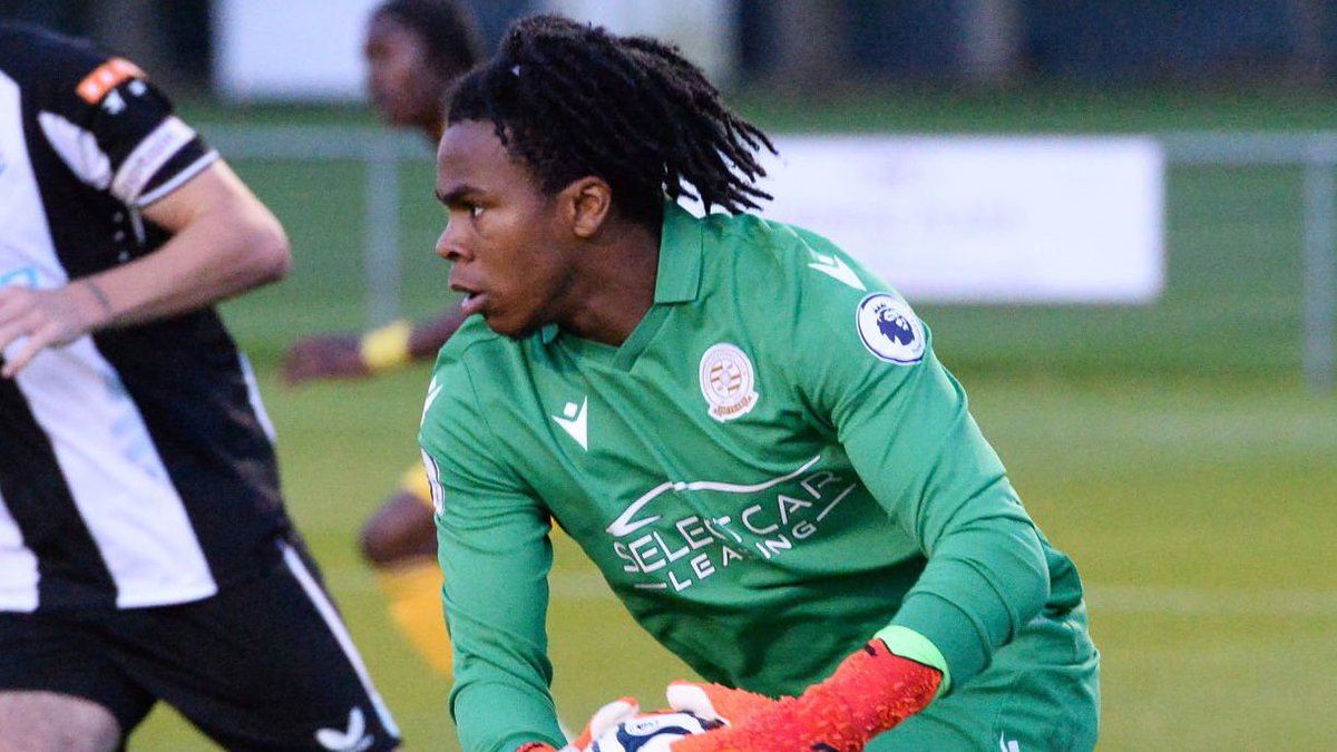 RFCLatest's tweet image. Coniah Boyce-Clarke, who was released by #ReadingFC in the summer, has signed for Aldershot Town on a non-contract deal.

He joins up with former Royals James Henry, Dejan Tetek, Tyler Frost, Josh Barrett and Josh Brooking.