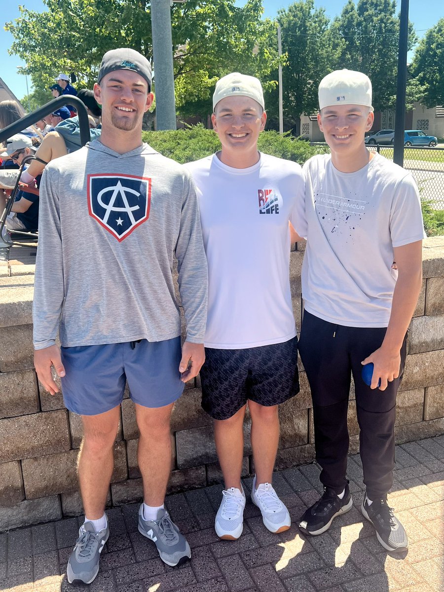 Cole Leach tweet media