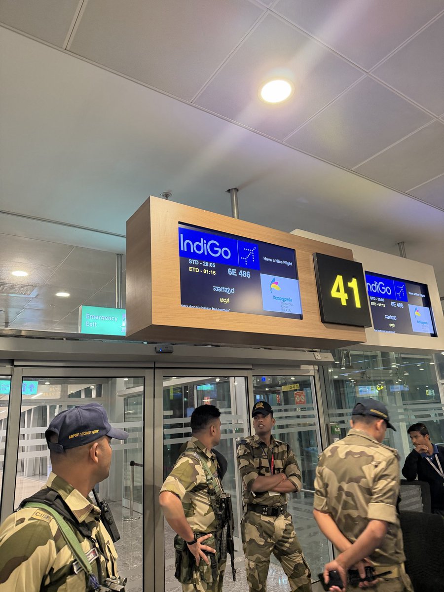yyatish9953's tweet photo. Horrible scenes at Bangalore Airport!
Flight delayed by more than 8 hours,
No pilot to run the flight!
6E 486, 
First they cancelled the next morning flight, put us in early flight, had to book hotel only to reach at 5 am 🤣!
 Mockery and no apology
@IndiGo6E @mohol_murlidhar https://t.co/S0TLiXZZSt