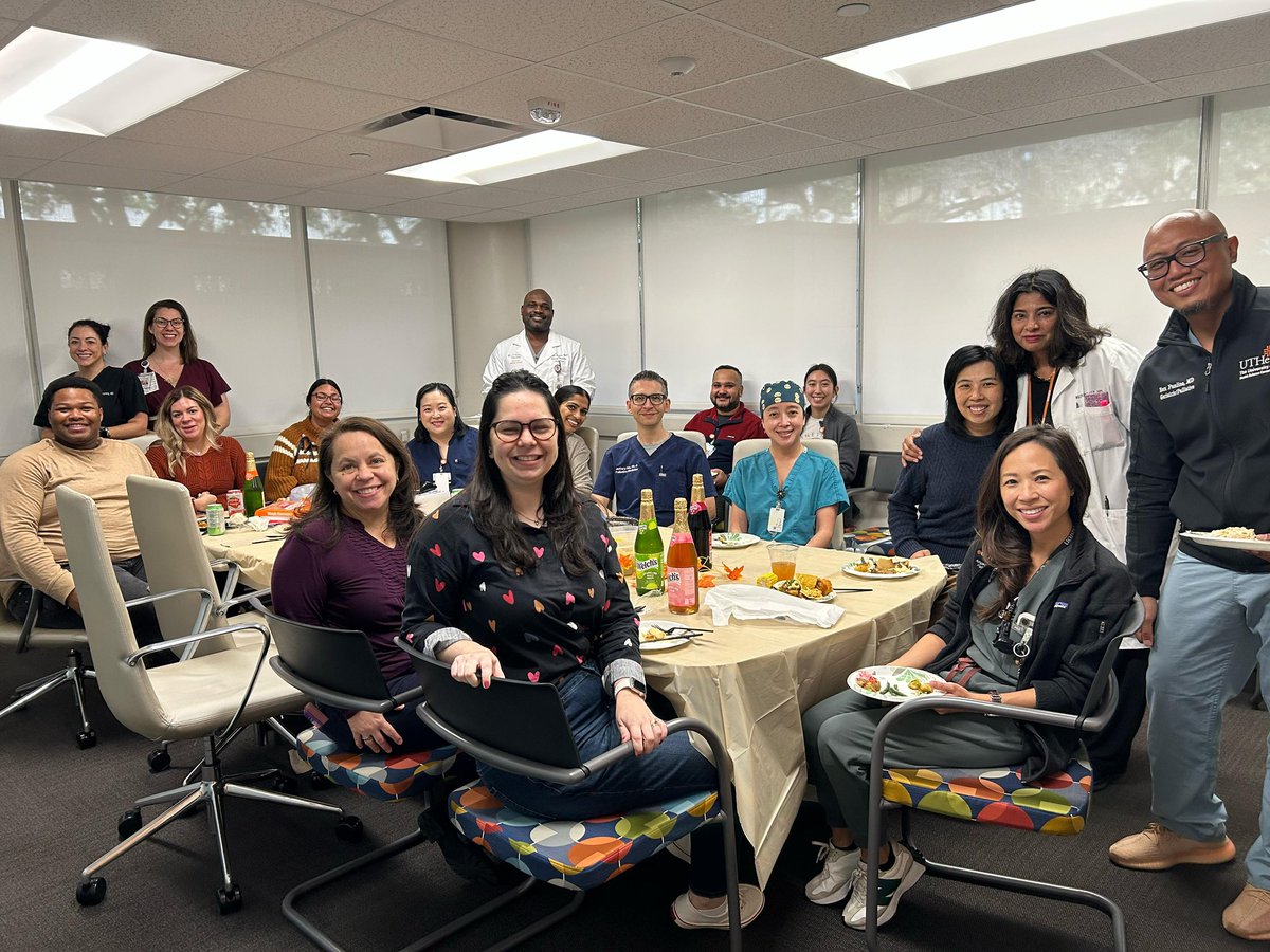 UTGeripal's tweet image. Happy Thanksgiving to everyone from the Division of #geriatrics and #hpm at @McGovernMed @UTHealthHouston!