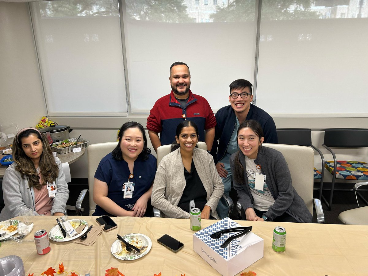 UTGeripal's tweet image. Happy Thanksgiving to everyone from the Division of #geriatrics and #hpm at @McGovernMed @UTHealthHouston!