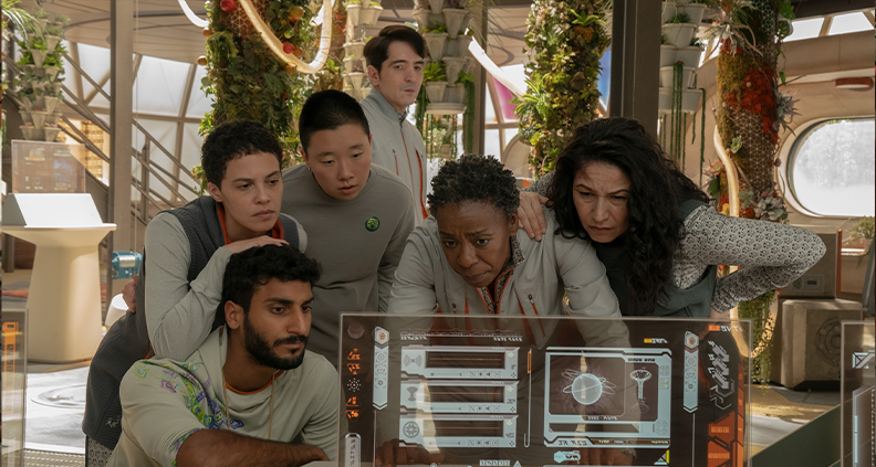 filmindependent's tweet image. #Murderbot fans this one’s for you! Dive into the Apple TV series starring Alexander Skarsgård with showrunners Chris and Paul Weitz (‘About a Boy’) #ontheblog.

🤖 Read here: filmindependent.org/blog/bifurcati…