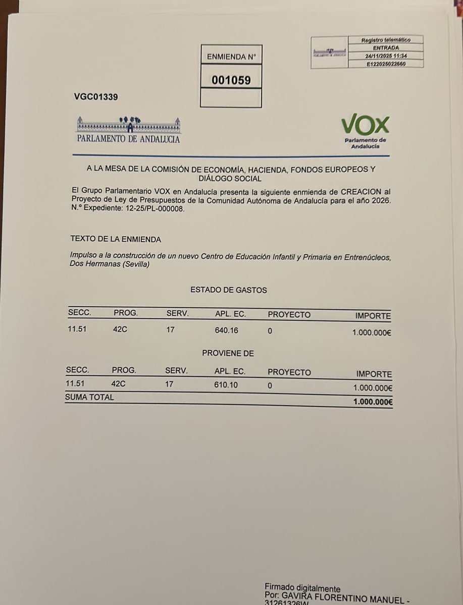 TrashorrasVOX's tweet image. Asistimos al @ParlamentoAnd para la presentación de Enmiendas a los presupuestos de la @AndaluciaJunta y tratar de incorporar mejoras para la ciudad de #DosHermanas en centros educativos, sanitarios o infraestructuras. Concejales y Diputados de @VOXSevilla_ todos a una ❇️