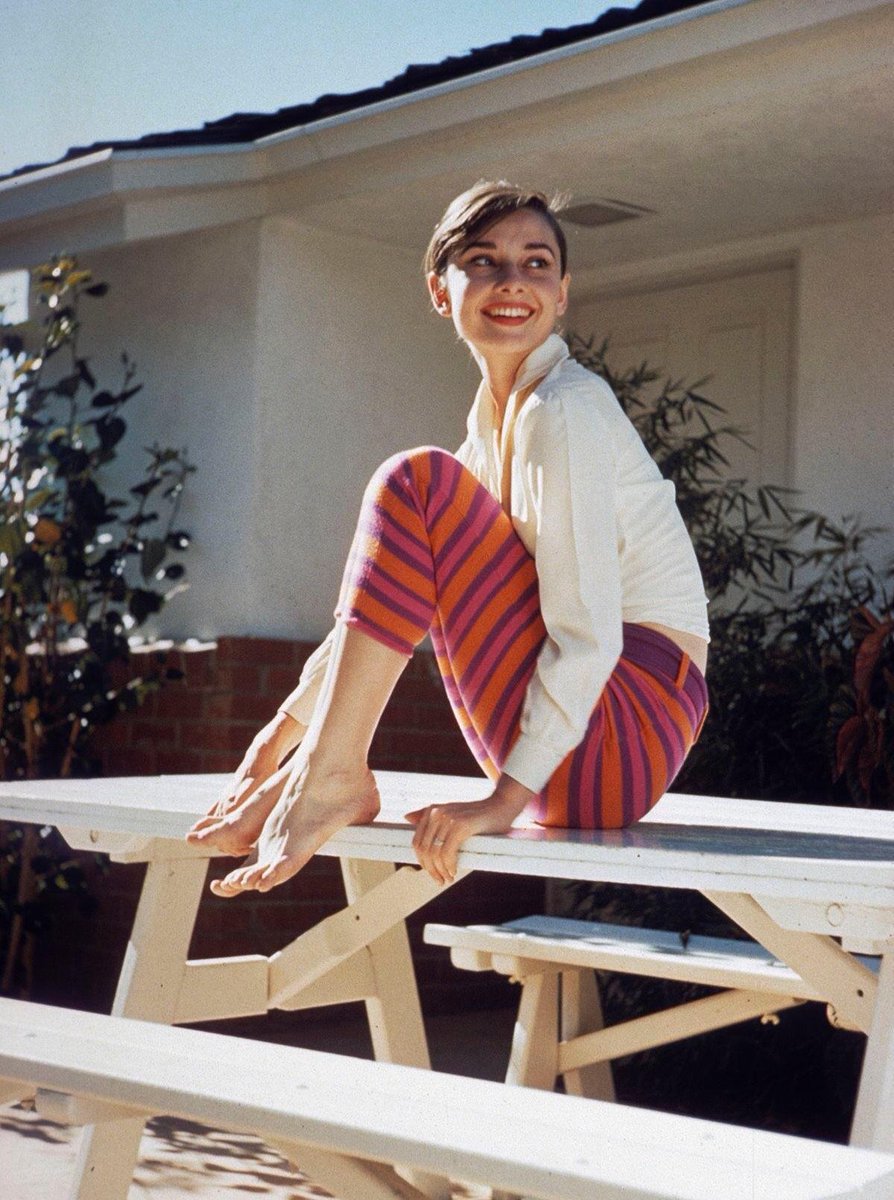 twistopherrobin's tweet image. #Photography #Color #Audrey #DonOrnitz 1958