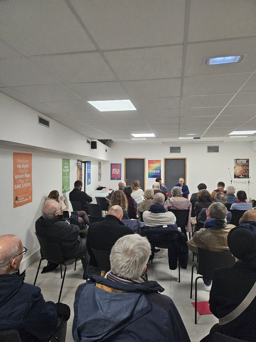 Ce soir, nous organisions une rencontre avec <a href="/finchelstein/">Gilles Finchelstein</a>, auteur et secrétaire général de la Fondation <a href="/j_jaures/">Fondation Jean-Jaurès</a>, sur son nouvel ouvrage "La Démocratie à l’état gazeux - Une histoire politique 1945-2045".

De beaux échanges sur les moyens de retisser la confiance démocratique !