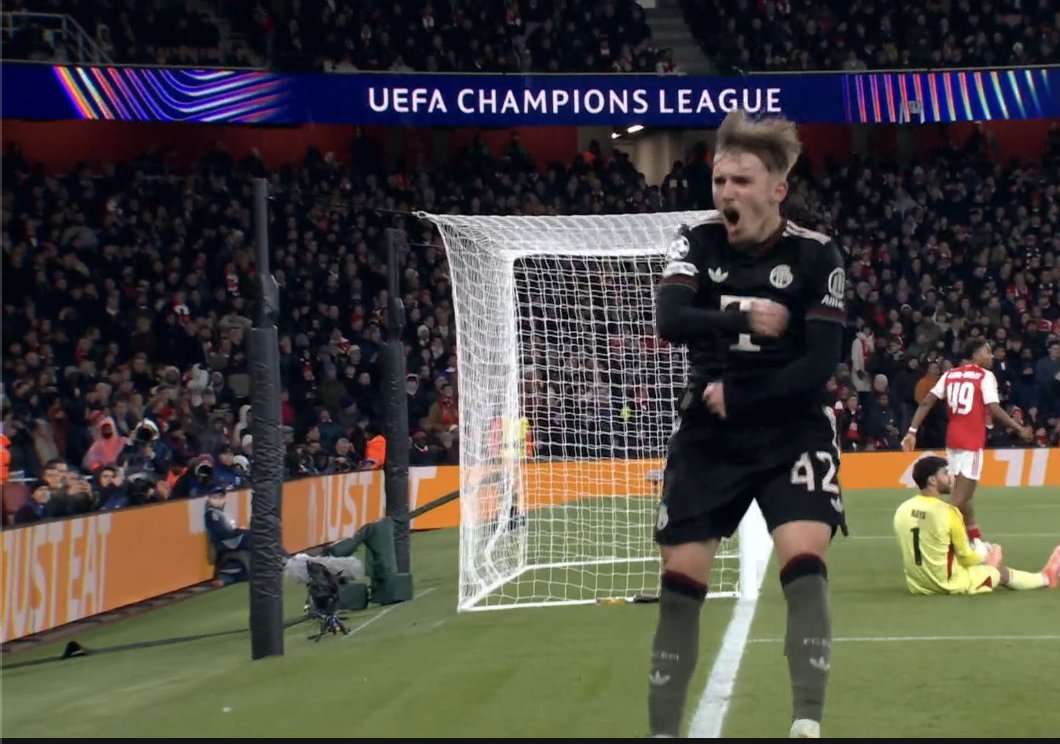 LENNART KARL
17 ANOS
DIAMANTE 
E MUITO FUTEBOL

EMPATE DO BAYERN

ARSENAL 1X1 BAYERN