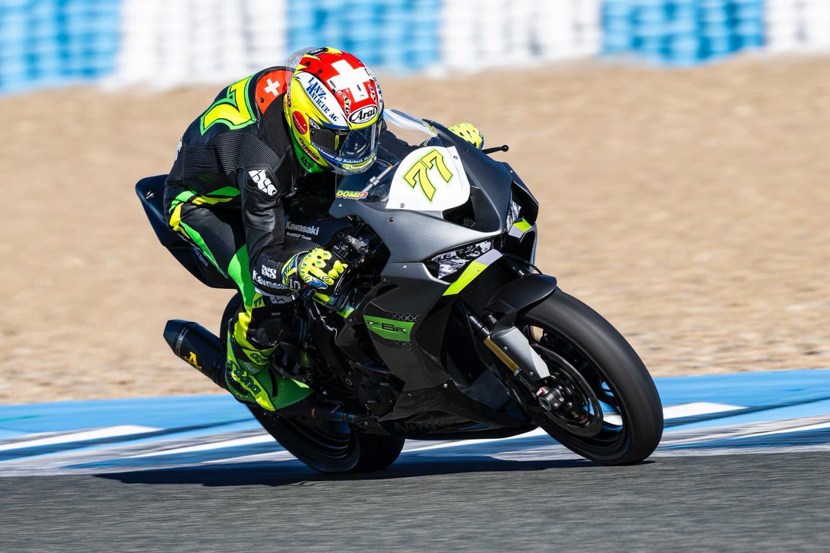 DomiAegerter77's tweet image. First day with my new baby 🏍️ 👶 amazing! Had so much fun and can’t wait for tomorrow. 💚✨

#NewBeginning #FirstDayVibes #SoMuchFun #FeelingGrateful #NewChapter #ExcitedForMore #ridegreen #domi77 #77 #livefullgas #domifighter 

domi77.com