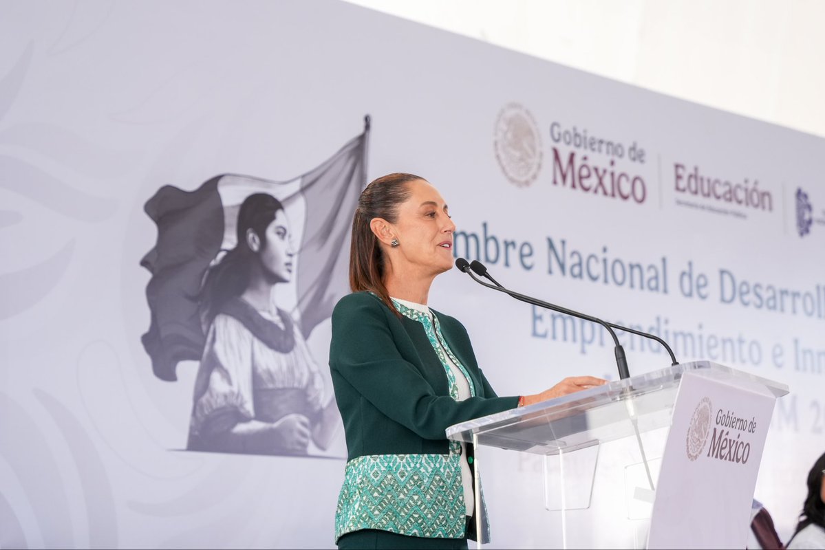 juliomenchaca_'s tweet image. La Presidenta @Claudiashein acompaña esta jornada en la que la innovación y el trabajo colaborativo marcan el ritmo del día en Hidalgo. En la Cumbre InnovaTecNM 2025, Pachuca se convierte en un punto de encuentro lleno de proyectos, diálogo y energía. 

#HidalgoPotenciaEnMarcha…