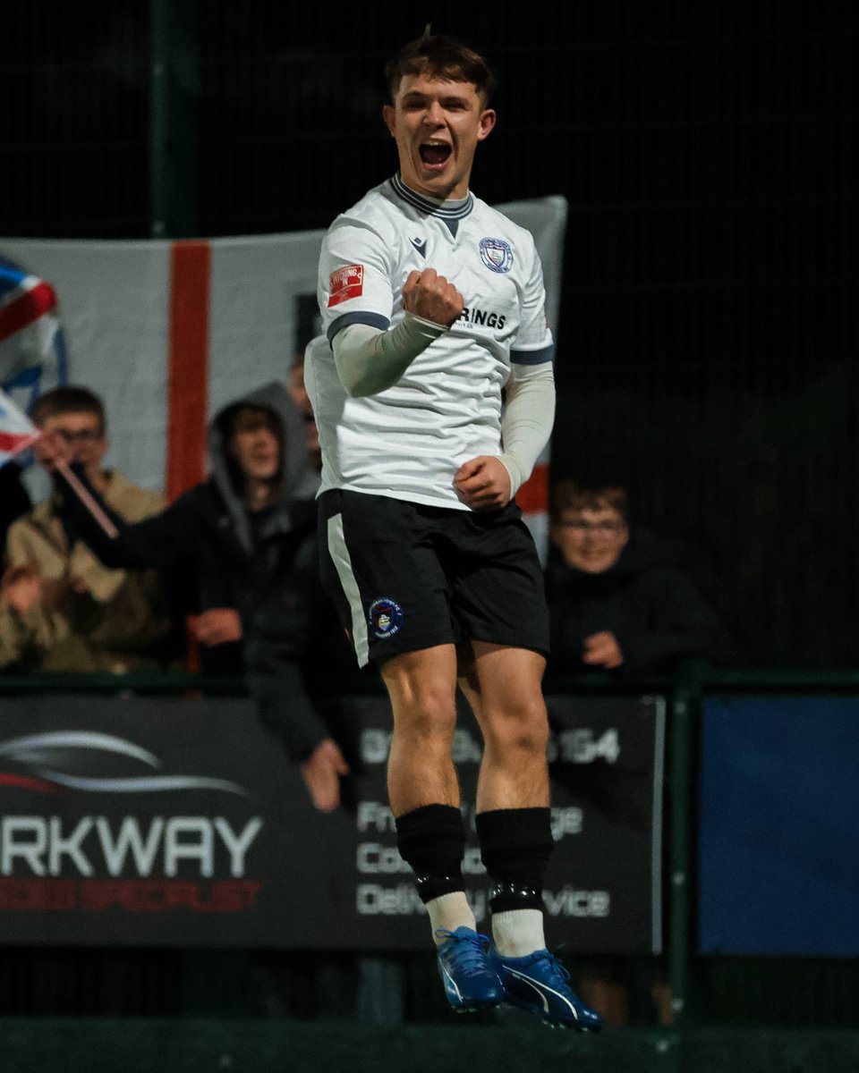 Portishead Town FC tweet media