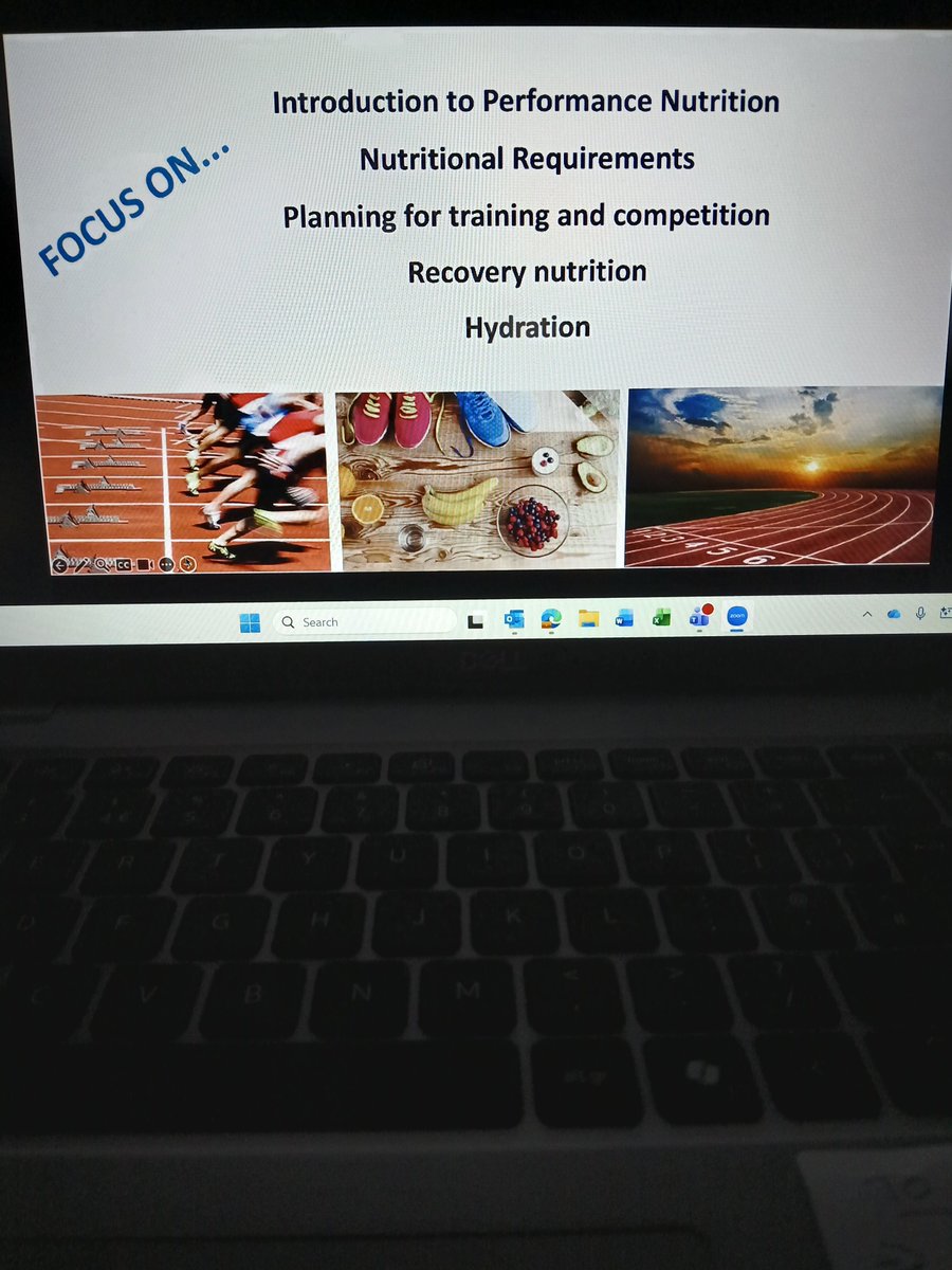 LindsayMcMaho15's tweet photo. Wow what a fantastic session tonight with @CaraSloss on introduction to performance nutrition. Over 200 attendees listening to important messages around nutrition. Really informative and well received @scotathletics @SALinclusion @SALDevelopment  @KillieHarriers @MorganMcbur https://t.co/W9wD9RgvjH