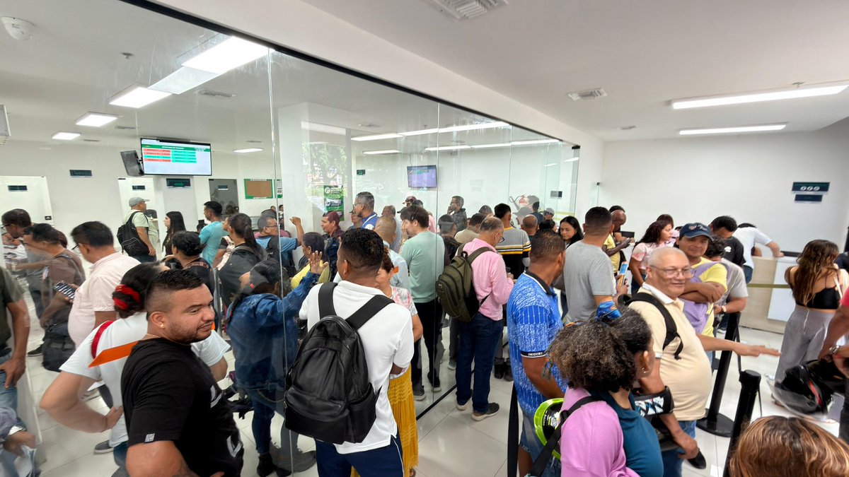 ¡Felicito a todos los barranquilleros que han venido aprovechando el regalazo de Navidad, poniéndose al día con sus impuestos! 👏🏼

Gracias por aportar a la construcción de una Barranquilla a otro nivel, aprovechando el descuento en intereses y sanciones de sus compromisos